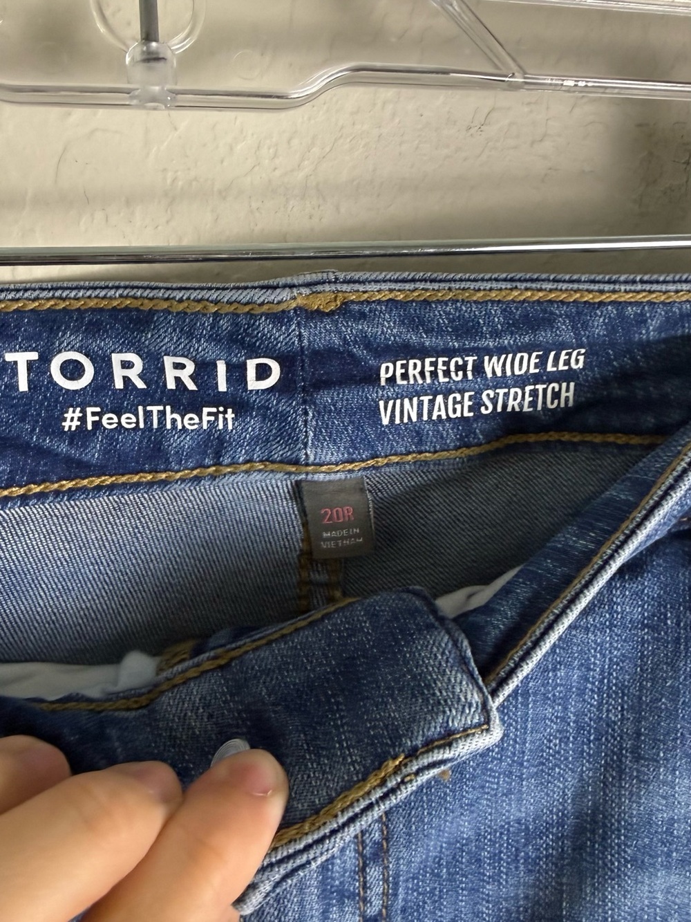 Torrid Perfect Wide-Leg Mid-Rise Jean Piece Of Cake 20R 40825614 - Picture 16 of 16